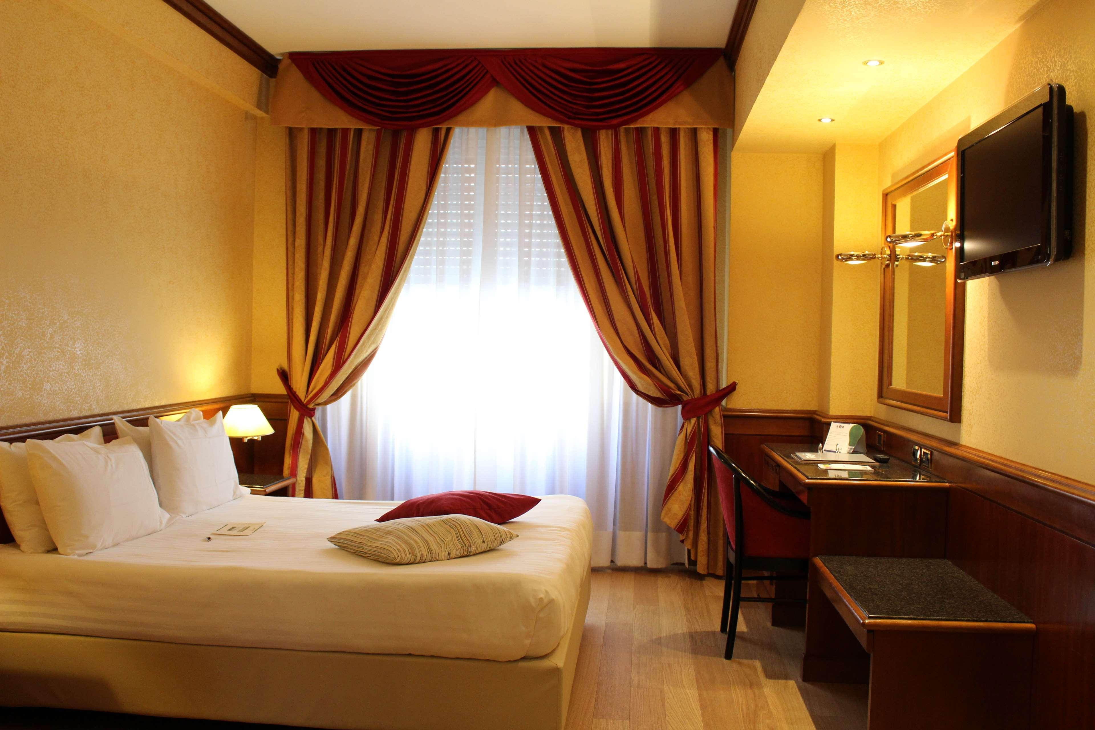Best Western Hotel Moderno Verdi Genoa Exterior photo