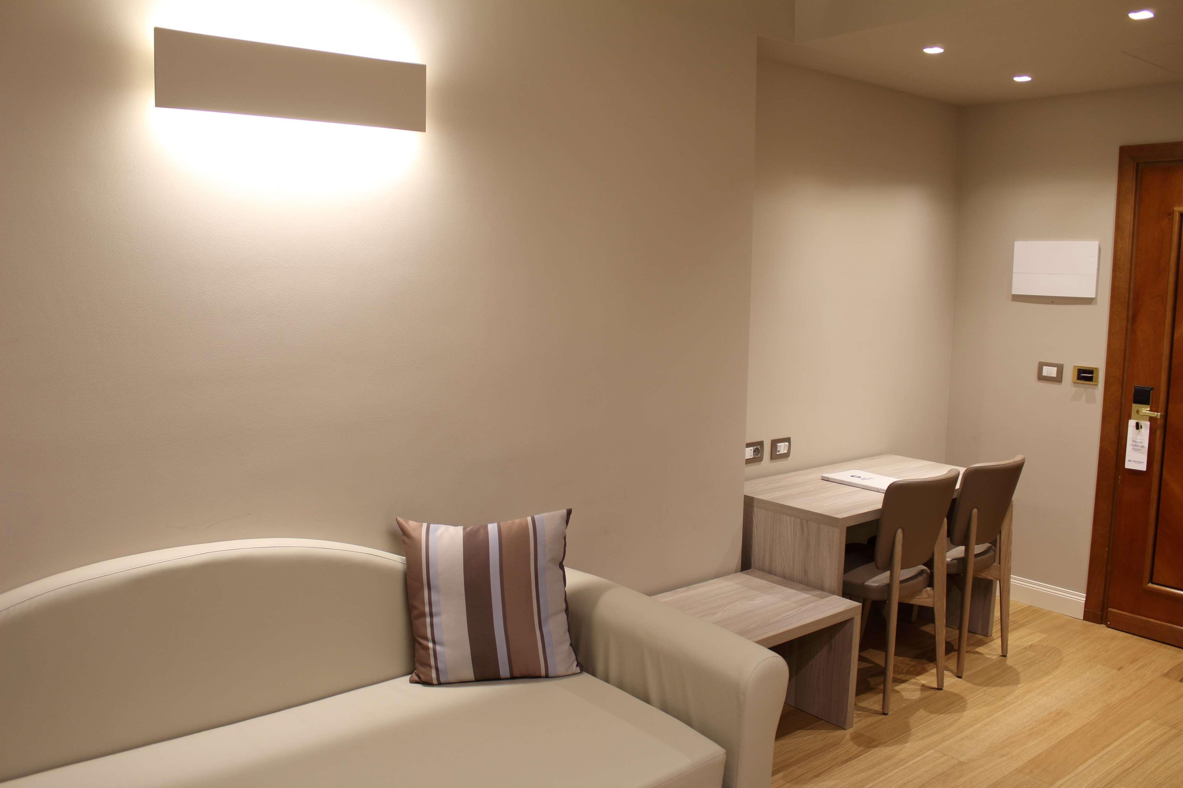 Best Western Hotel Moderno Verdi Genoa Exterior photo